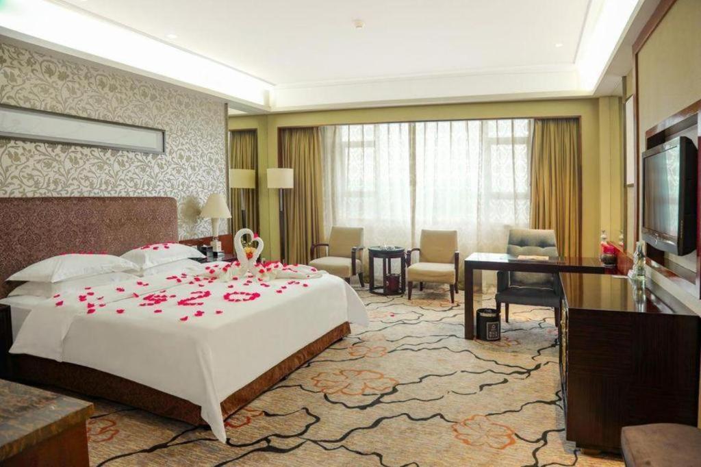 Eurasia International Hotel Dongguan  Eksteriør bilde